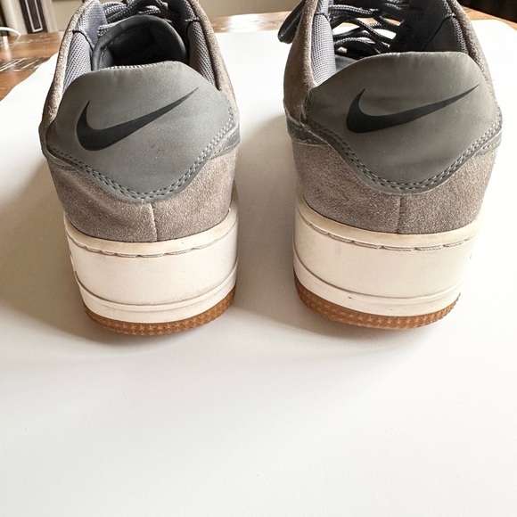 Nike Women’s Air Force 1 Sage Low Sneakers Gray Size 9 - Picture 5 of 14